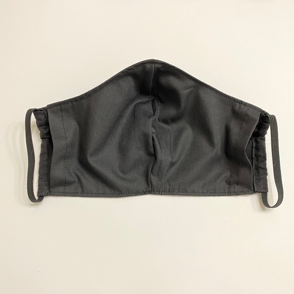 🇱🇷 Adult-Sized FACE MASK with Filter Pocket - Picture 2 of 4